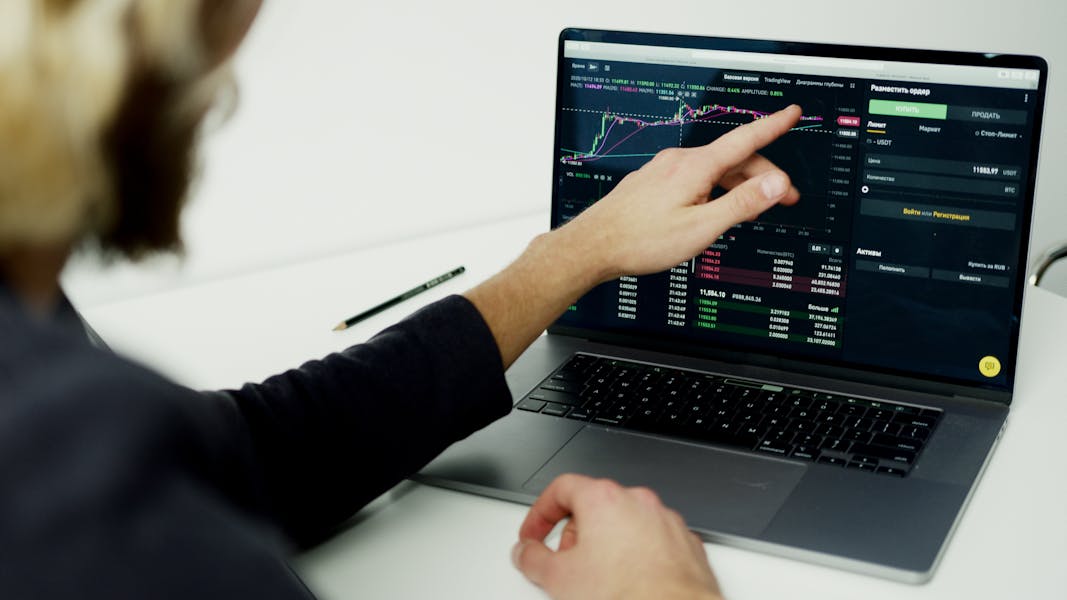 Cover for 3M Stock Drops After Q2 Earnings Despite Positive Operational Progress
