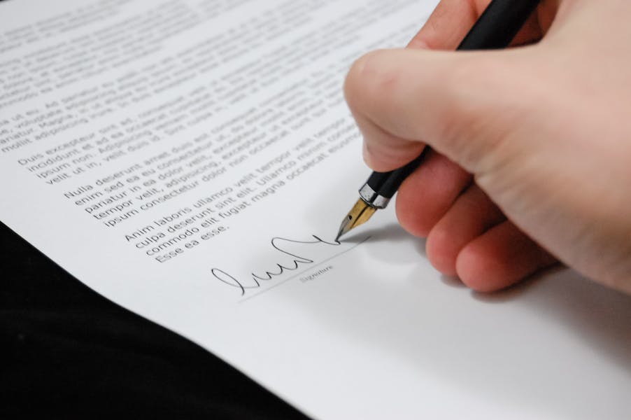 Cover for Understanding FORM 8.5 (EPT/RI): Public Dealing Disclosures Explained